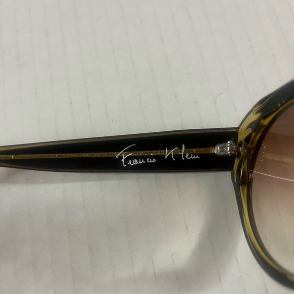 Francis Klein Eyewear - Picture 5 of 7